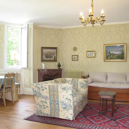 Bed & Breakfast Demeure De La Pompe 3*